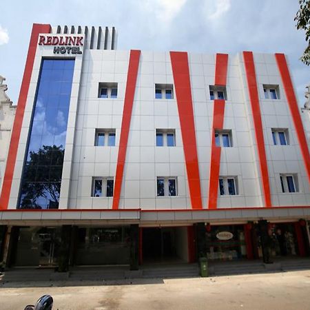 Redlink Hotel Batam Zewnętrze zdjęcie