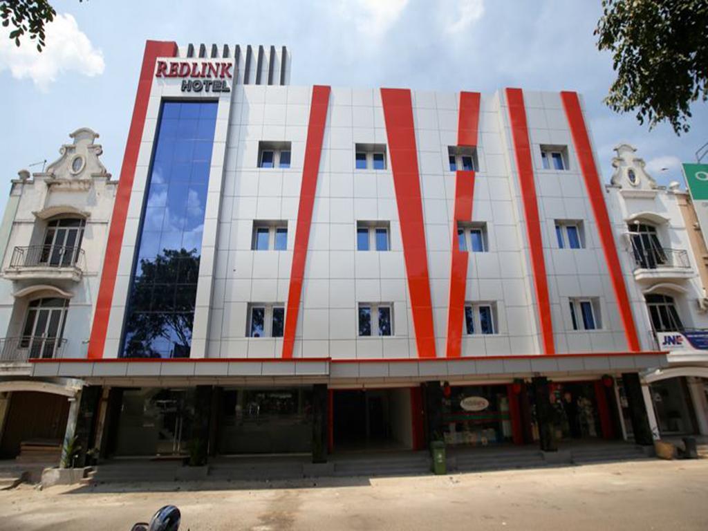 Redlink Hotel Batam Zewnętrze zdjęcie