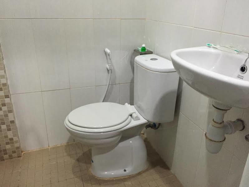 Redlink Hotel Batam Zewnętrze zdjęcie